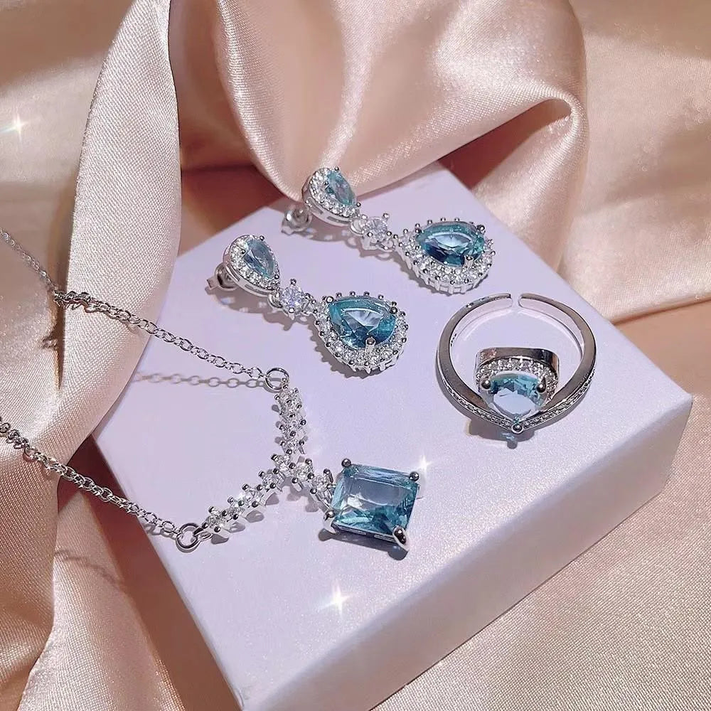 Modern Design Silver Plated Crystal Necklace Set